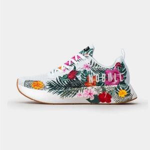 NOBULL Women’s Journey Running Shoes, size 11.  Never worn!